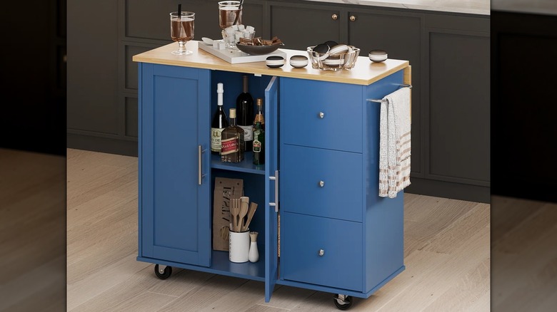 The Lark Manor Arnola kitchen island