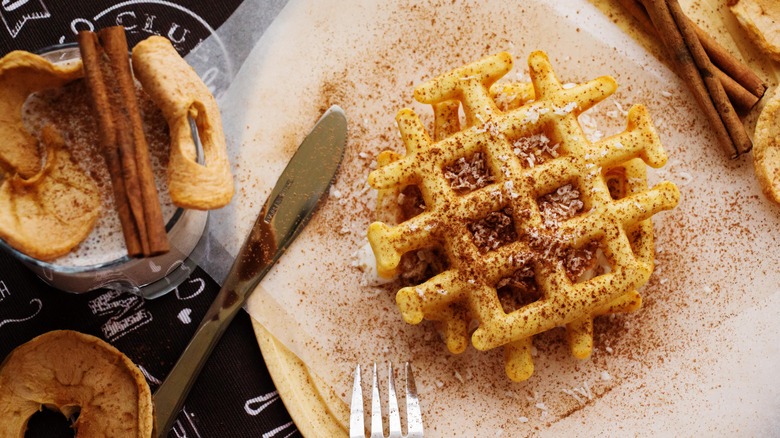 cinnamon roll waffle