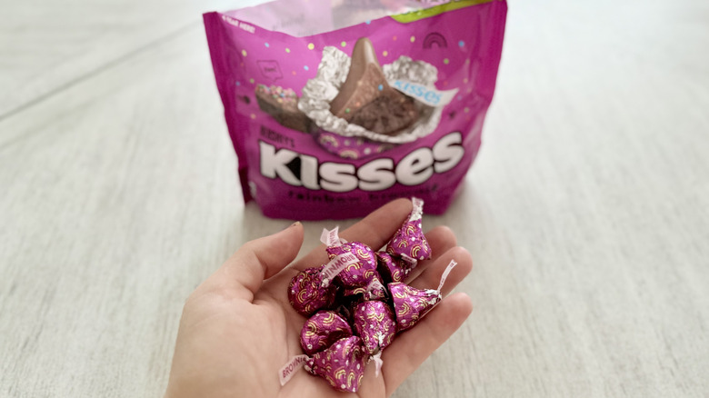 rainbow brownie kisses