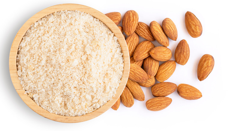 almond flour and almonds