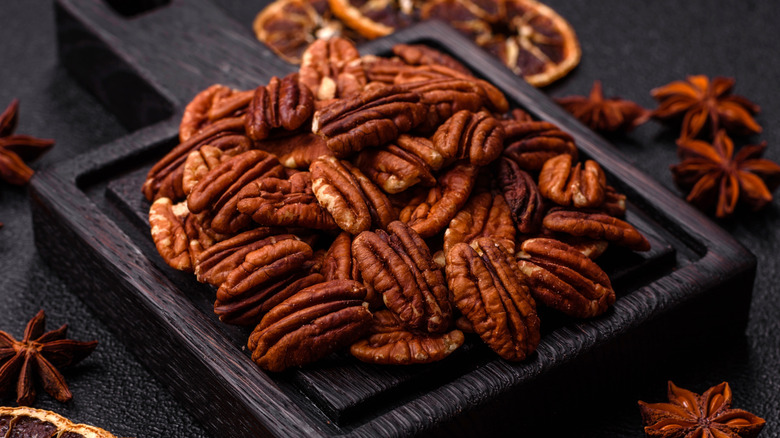 Peeled and roasted pecans