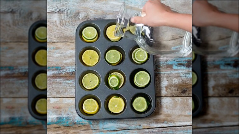 Muffin tin ice cube tray