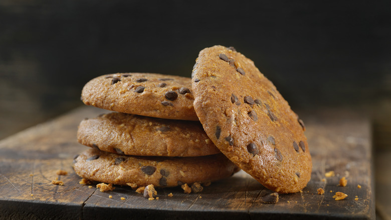 fruit sweetened chocolate chip cookies