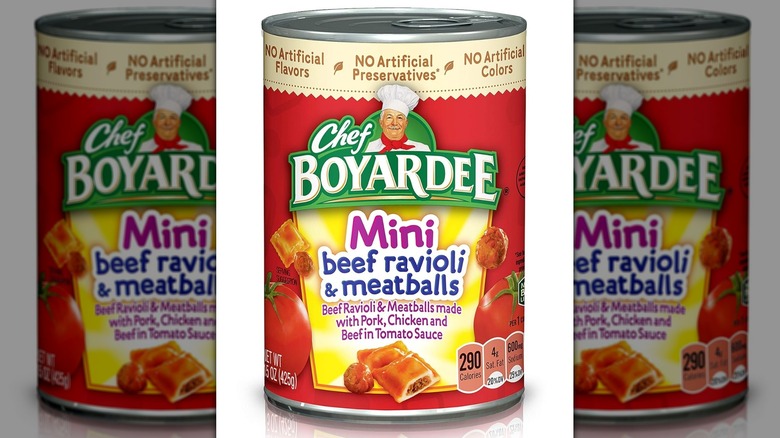 A can of Chef Boyardee Mini Beef Ravioli and Meatballs