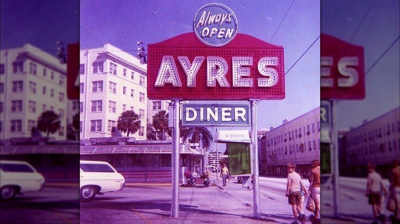Ayres Diner sign in Tampa