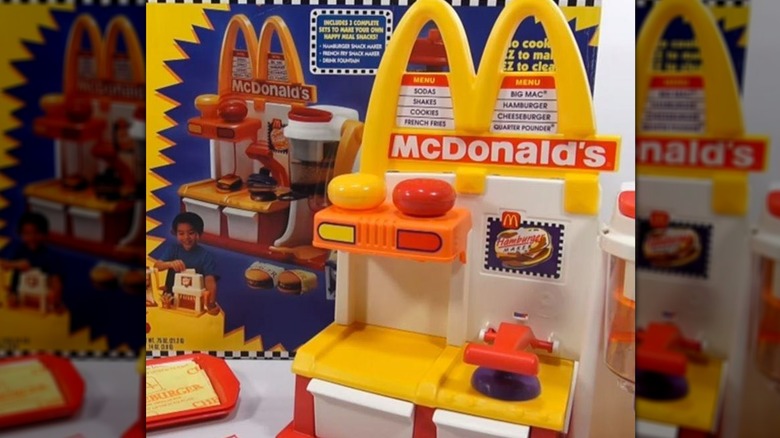 A Hamburger Snack Maker