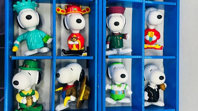 Eight Snoopy Around the World Tour figurines