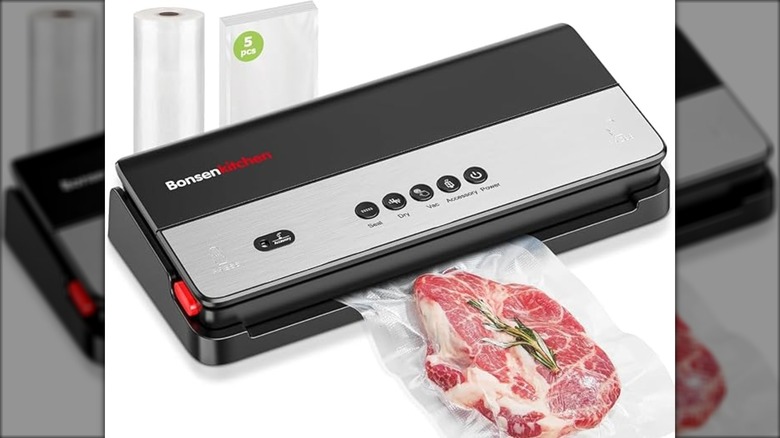 vacuum sealer machine with steak