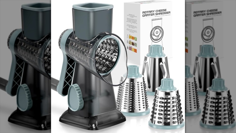 cheese grater with rotary handle