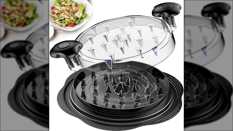 meat shredder with teeth and lock