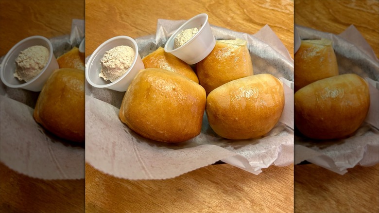 texas roadhouse rolls with butter spread