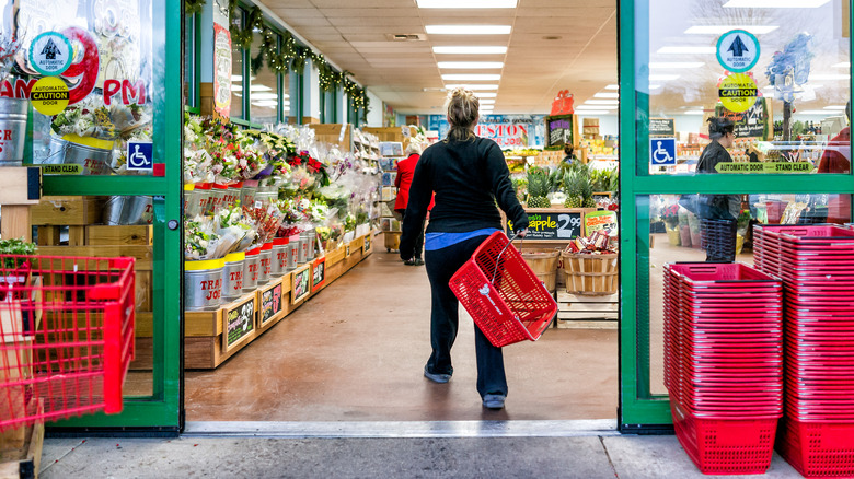 Shopping in Trader Joes