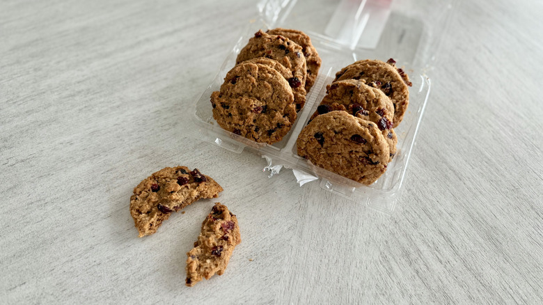 Oatmeal Cranberry Cookies