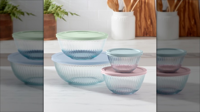 pyrex mixing bowls that double as storage