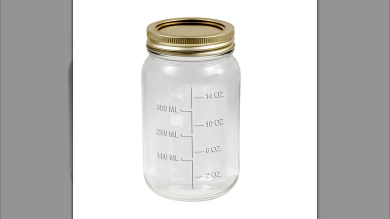 mason jar with gold lid