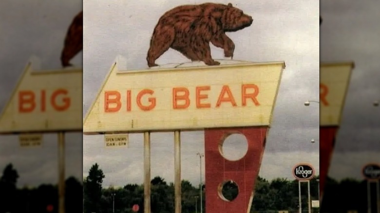 A sign for a Big Bear grocery store