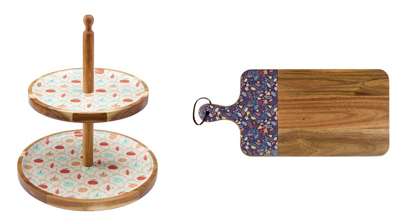 tiered tray for holding sandwiches or desserts