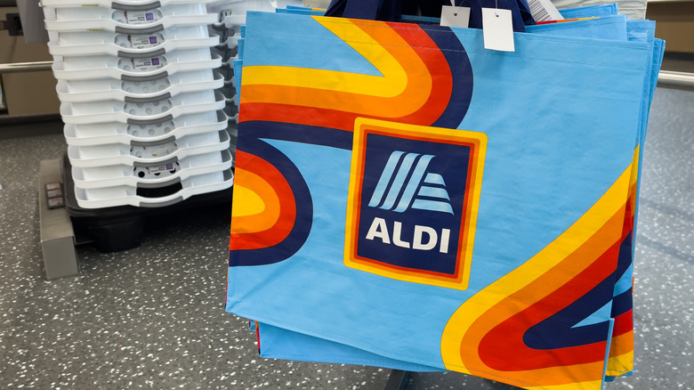 Closeup reusable Aldi-branded shopping bag