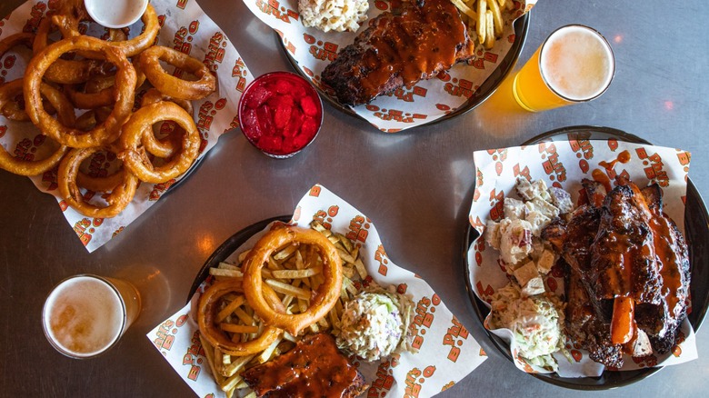 Food from Phil&'s BBQ in California