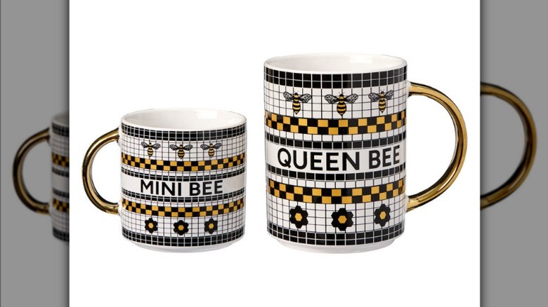 The giraffe Crofton Mama and Me Mug Set