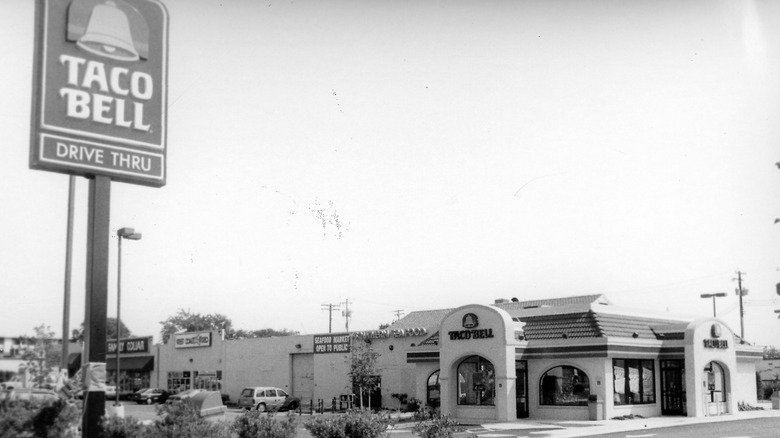 Taco Bell restaurant in 1994