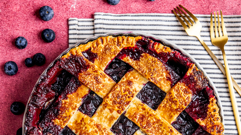 Blueberry pie overhead view.