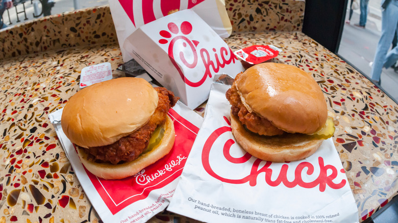 Classic Chick-Fil-A chicken sandwich and a Spicy Chicken sandwich closeup