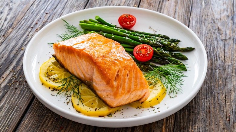 fresh and easy salmon dinner with veggies