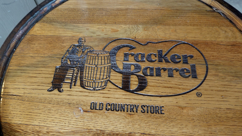 Cracker Barrel restaurant sign