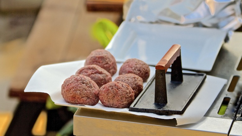 burger balls with smasher apparatus