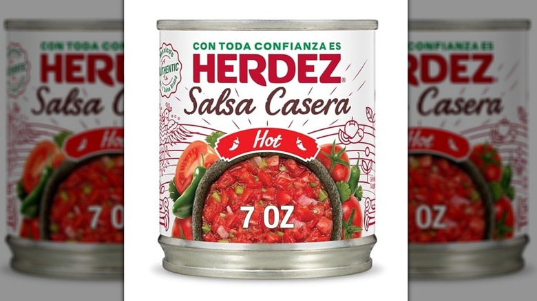 A can of Herdez Salsa Casera