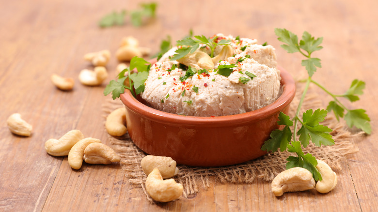 Vegan cheese with cashews