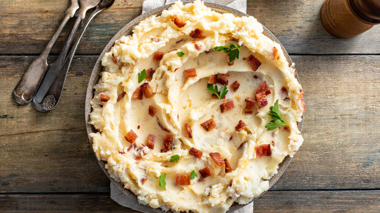 Mashed potatoes with bacon.