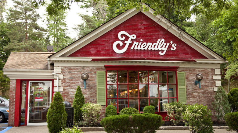 Friendly's restaurant exterior with red facade and white lettering.