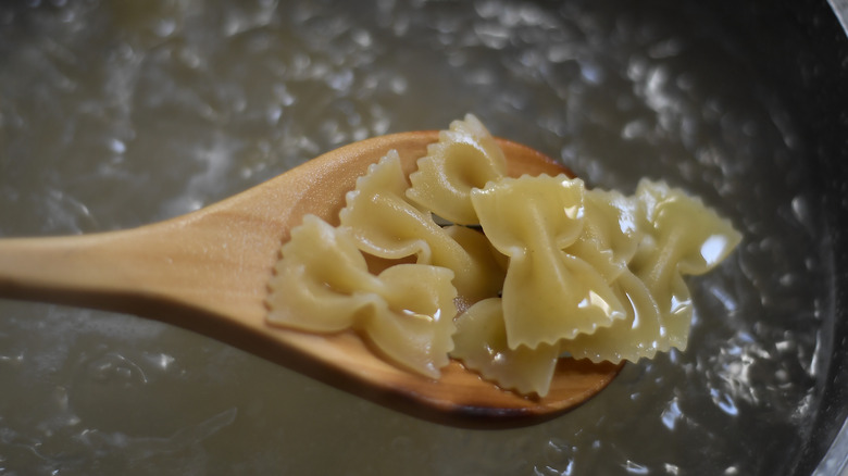 boiled farfalle