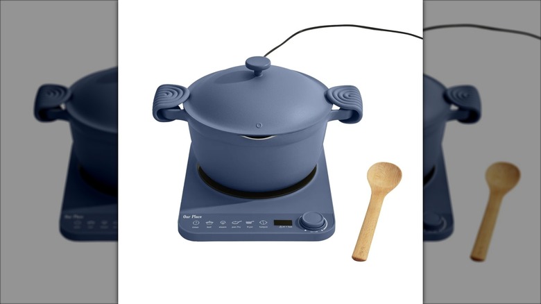 blue hot plate and included pot