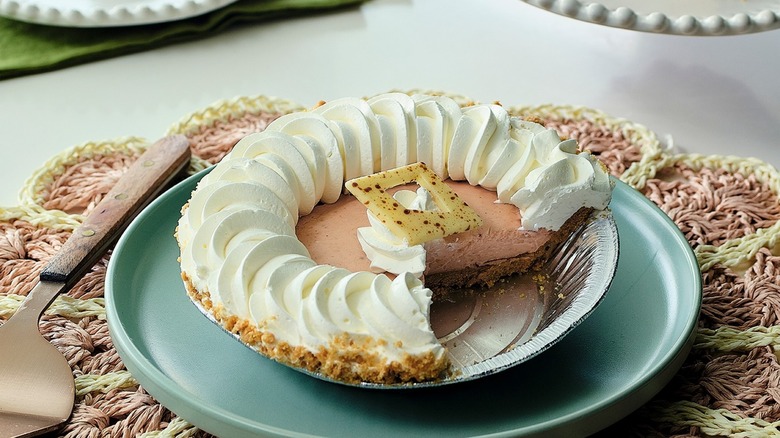 mini strawberry cream cheese pie with slice