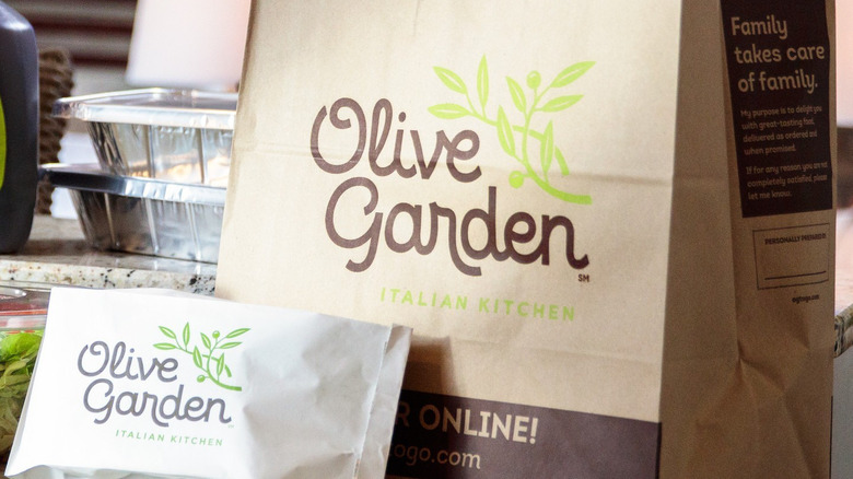 Olive Garden takeout bags