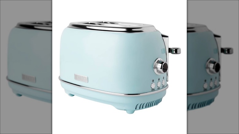 turquoise toaster with chrome details