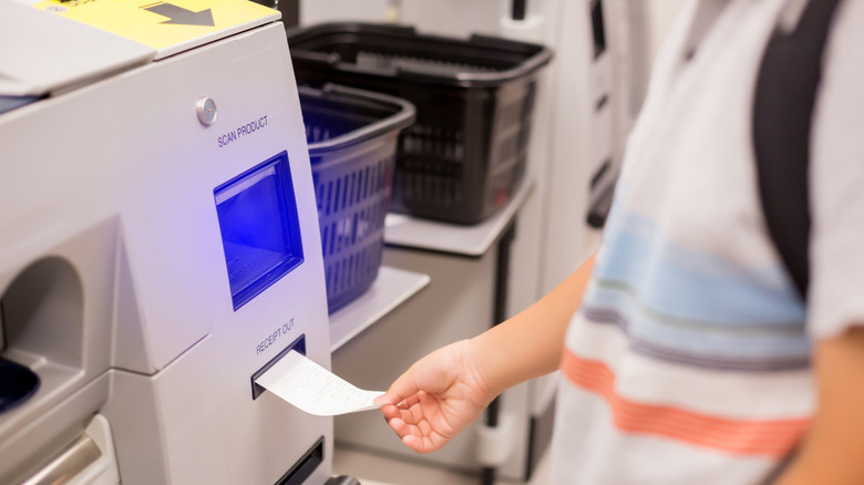 taking receipt at self checkout