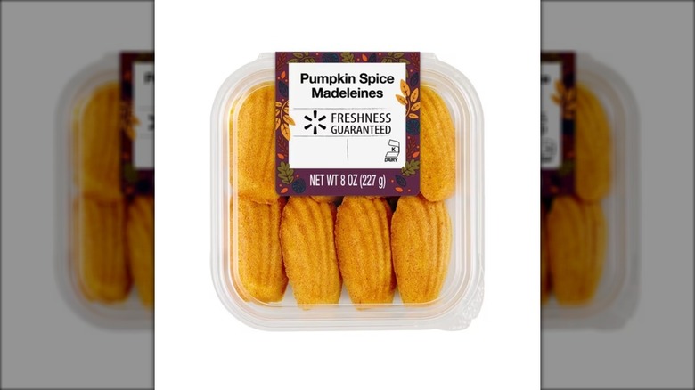 pumpkin spice cookies in package