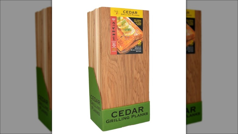 box of cedar grilling planks