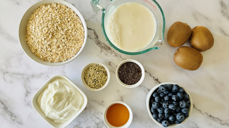 superfood overnight oats ingredients