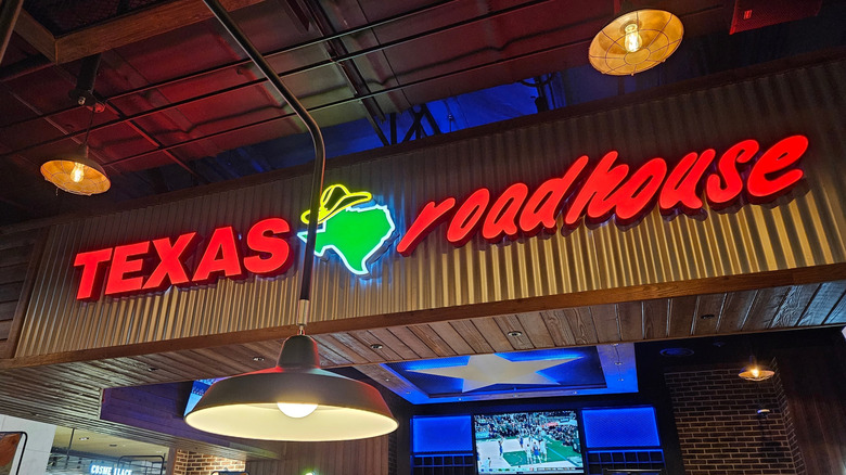 interior shot of texas roadhouse sign