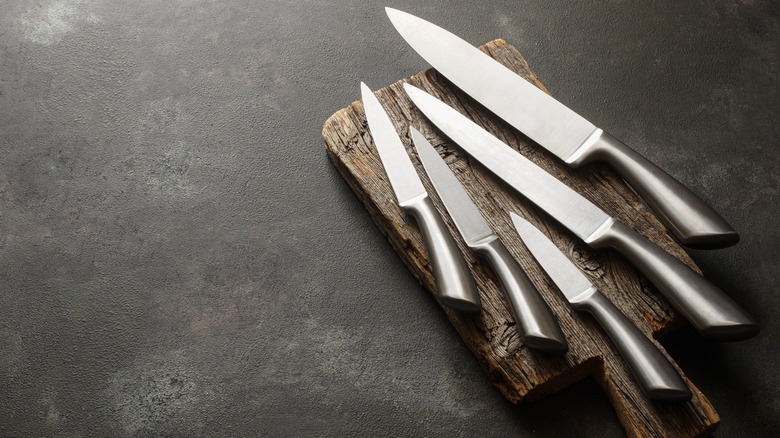 knife set on a cutting board