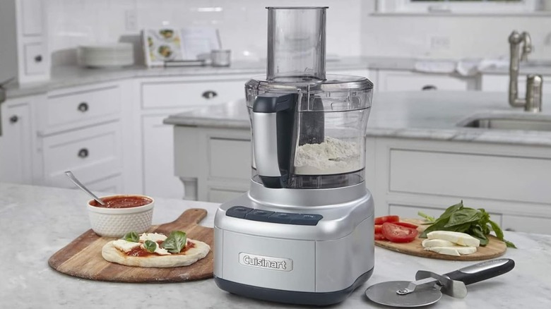 The Cuisinart 8 Cup Food Processor