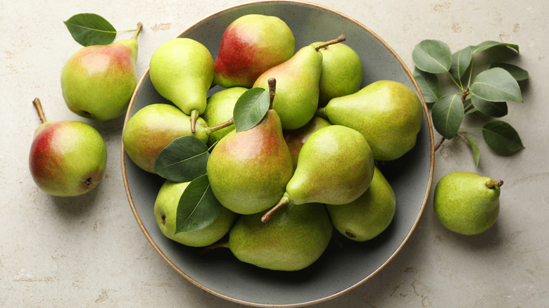 A plate of fresh, ripe pears