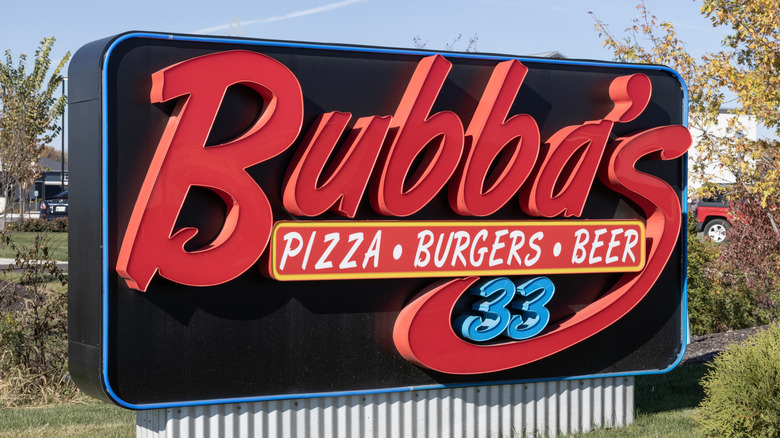 Bubba's 33 restaurant sign
