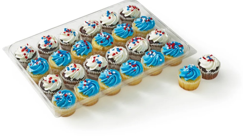 mini cupcakes with patriotic icing
