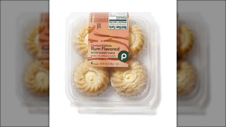 four pack of small bundt cakes with cream filling